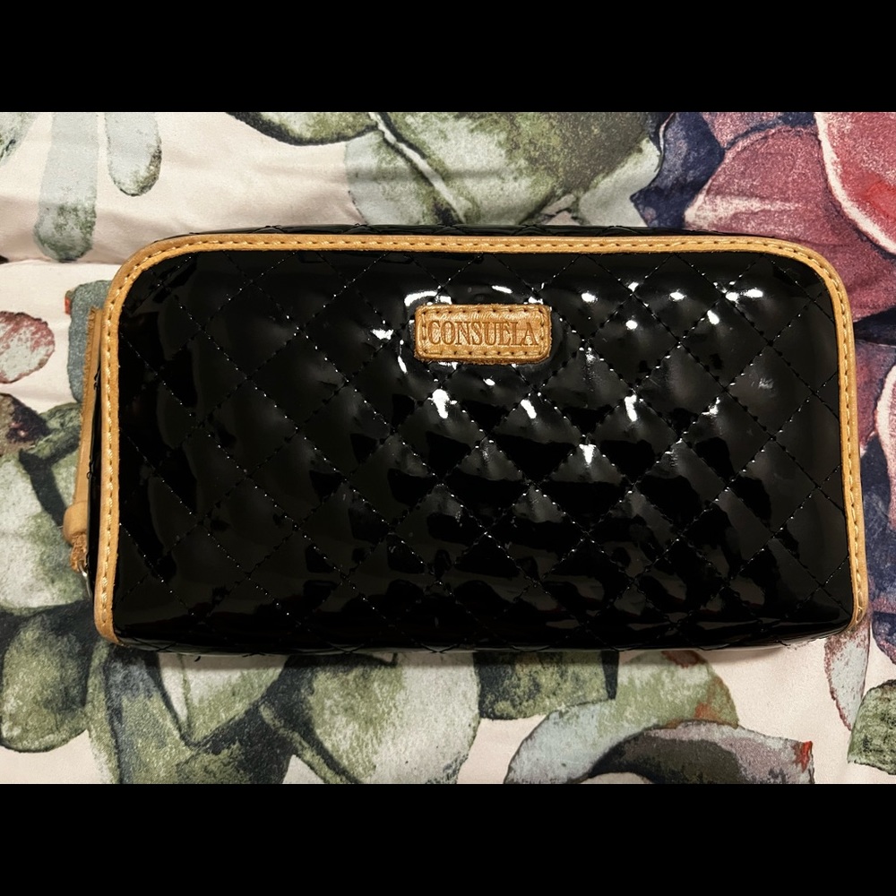 Consuela wallet